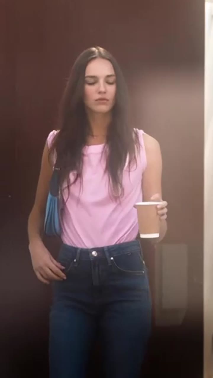 Mavi — Mavi × Tony Özkan film karesi