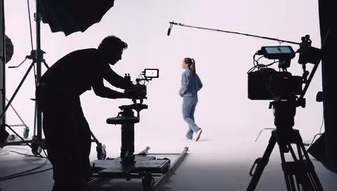 Mavi — Mavi × Zeynep Sönmez film karesi